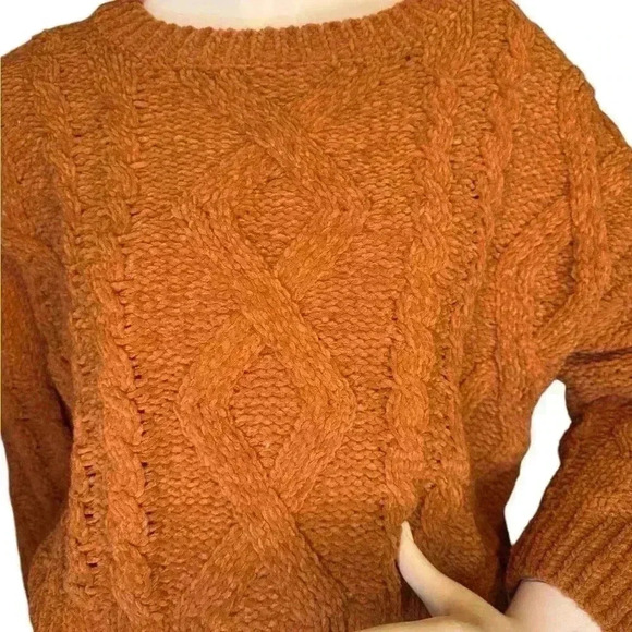 Altar D State Recycled Cotton Cable Crew Sweater. - Picture 3 of 11